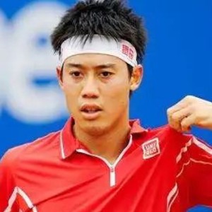  网坛姐妹花同日出战，姐姐胜妹妹上演温情德比