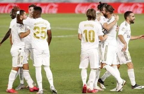  马德里竞技力压皇马巴萨夺得西甲联赛冠军宝座