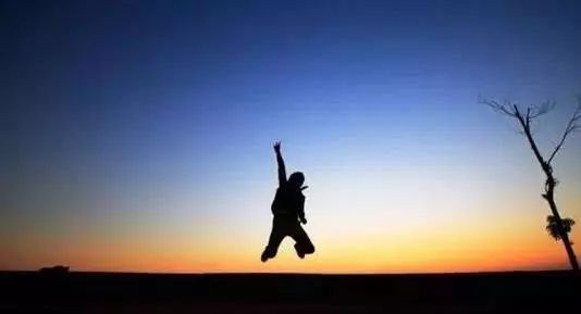  电竞精神传承发扬，激励年轻一代追梦