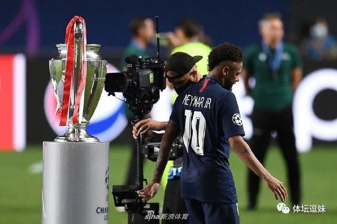  欧冠淘汰赛抽签揭晓，死亡之组悬念丛生  