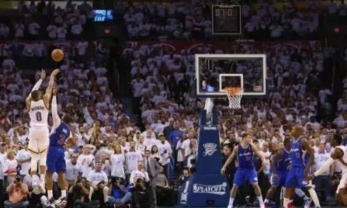  梅德韦杰夫决胜盘抢七绝杀晋级次轮